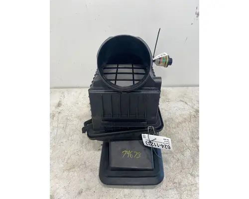 Air Cleaner INTERNATIONAL CE School Bus Frontier Truck Parts