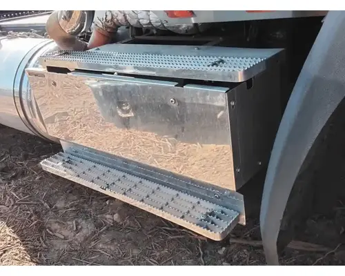 DPF (Diesel Particulate Filter) International CT660 Complete Recycling Group LLC