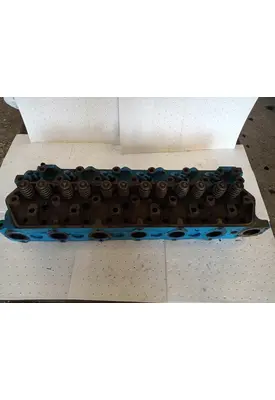 International DT 360 Cylinder Head