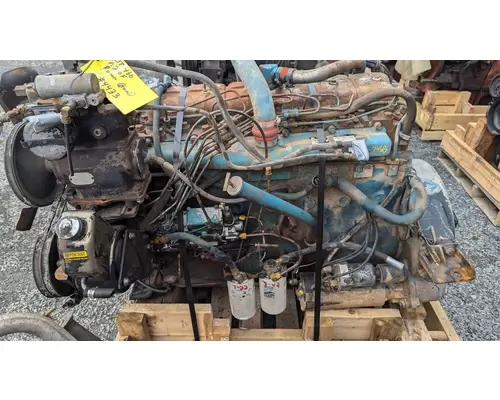 International DT 466A Engine Assembly