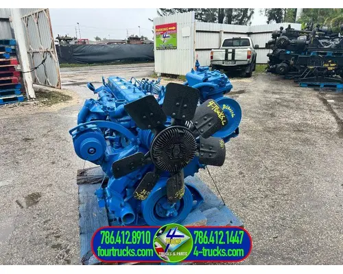 International DT 466A Engine Assembly