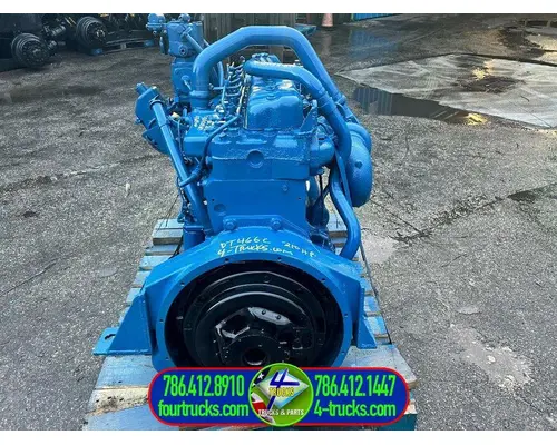 International DT 466C Engine Assembly