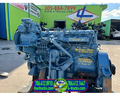 International DT 466C Engine Assembly