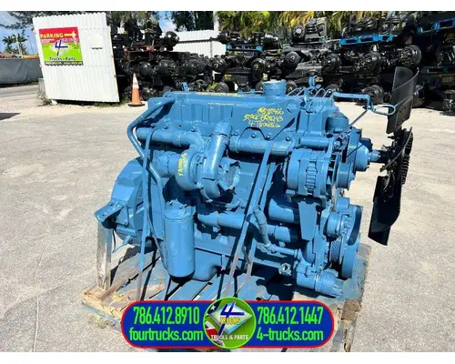International DT 466NGD Engine Assembly