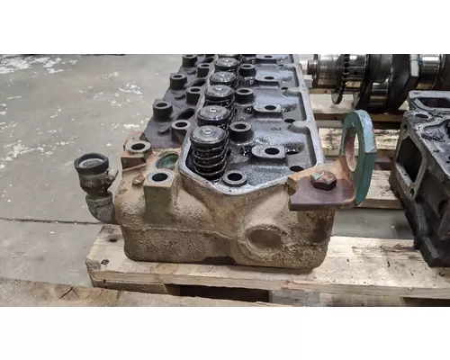 International DT360 Cylinder Head