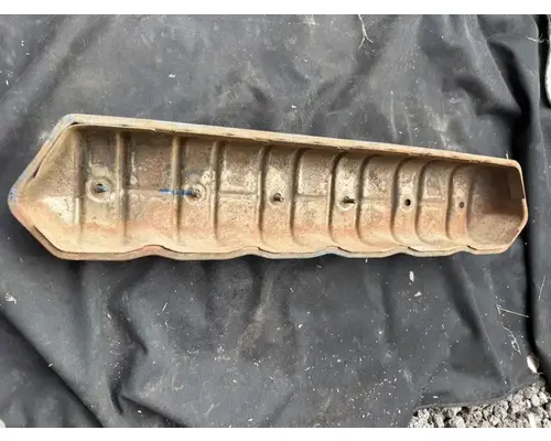 International DT360 Valve Cover