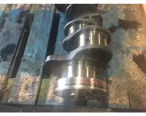 International DT444E Crankshaft