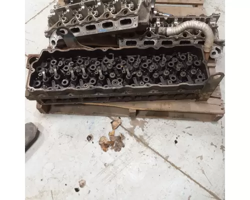 International DT466 EGR Cylinder Head