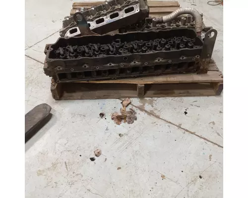 International DT466 EGR Cylinder Head