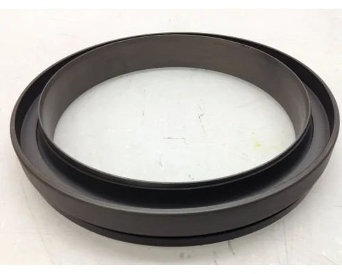 International DT466B Engine Main Seal