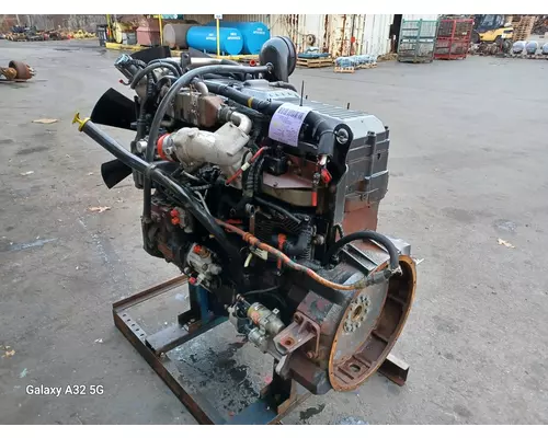 International DT466CC Engine Assembly