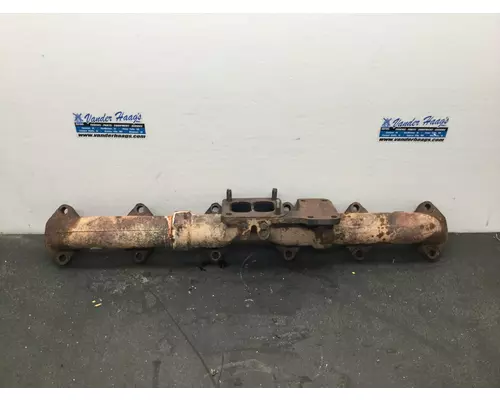 International DT466C Exhaust Manifold