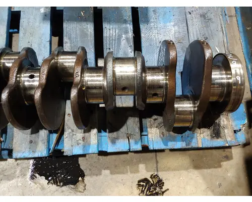 International DT466E Crankshaft