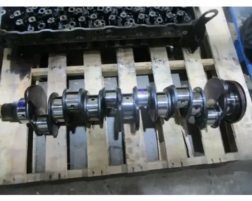 International DT466E Crankshaft