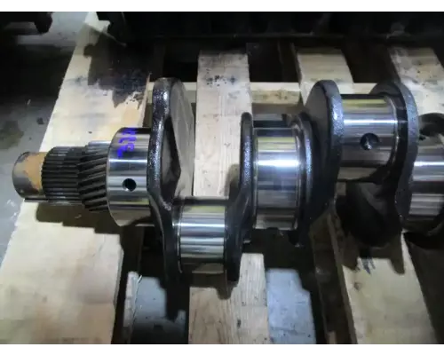 International DT466E Crankshaft