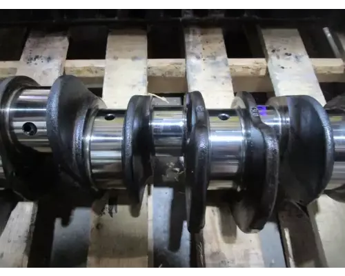 International DT466E Crankshaft