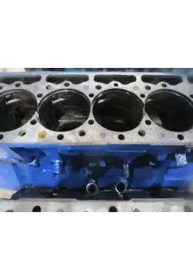 International DT466E Cylinder Block