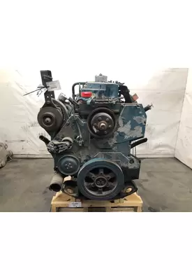 International DT466E Engine Assembly