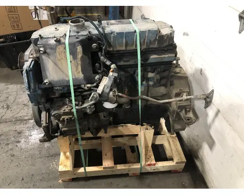 International DT466E Engine Assembly