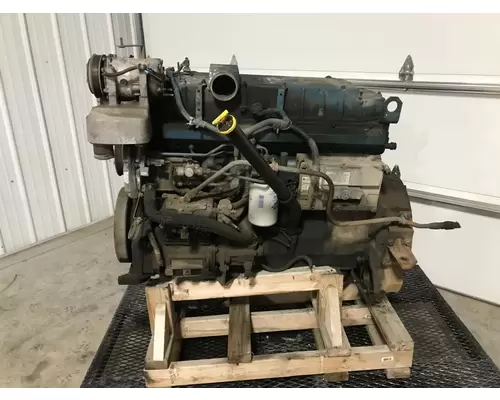 International DT466E Engine Assembly