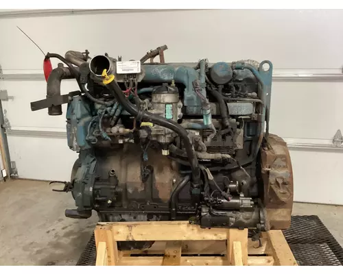 International DT466E Engine Assembly