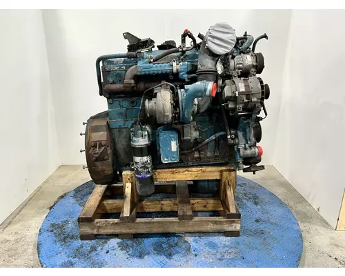 International DT466E Engine Assembly