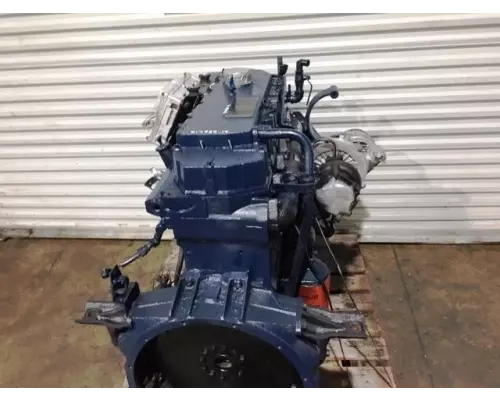 International DT466E Engine Assembly