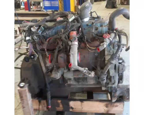 International DT466E Engine Assembly