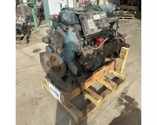 International DT466E Engine Assembly