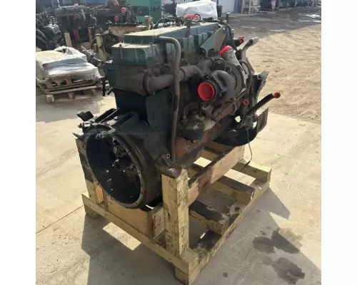 International DT466E Engine Assembly