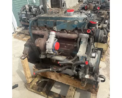 International DT466E Engine Assembly