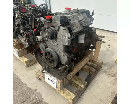 International DT466E Engine Assembly