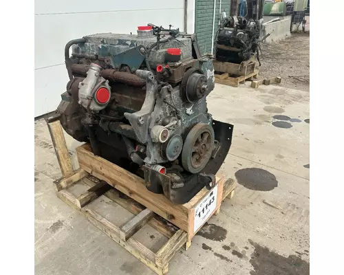 International DT466E Engine Assembly