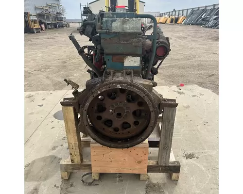 International DT466E Engine Assembly