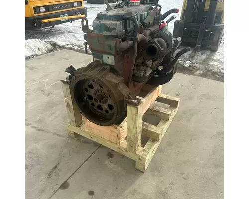 International DT466E Engine Assembly