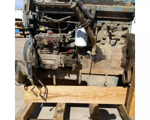 International DT466E Engine Assembly