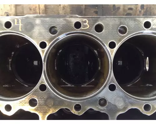 International DT466E Engine Block