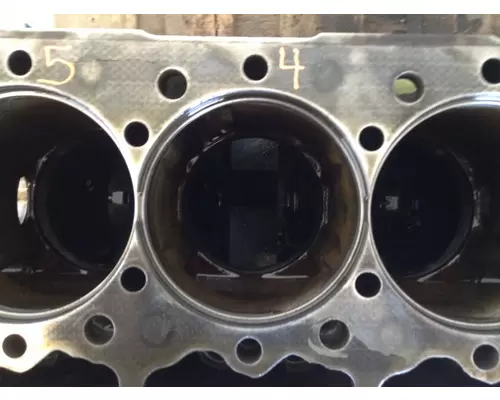 International DT466E Engine Block