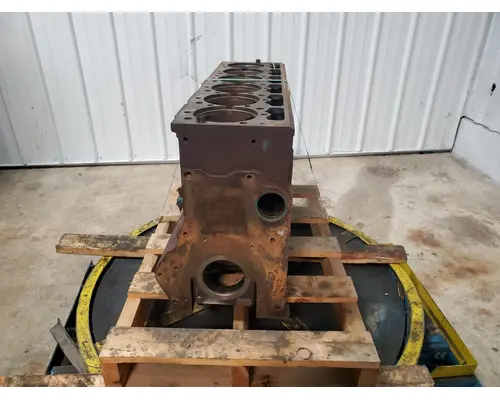 International DT466E Engine Block