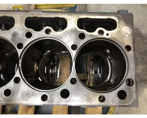 International DT466E Engine Block