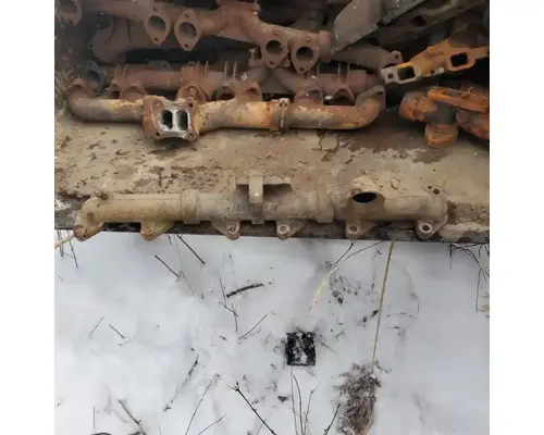 International DT466E Exhaust Manifold