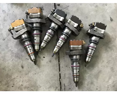 International DT466E Fuel Injector