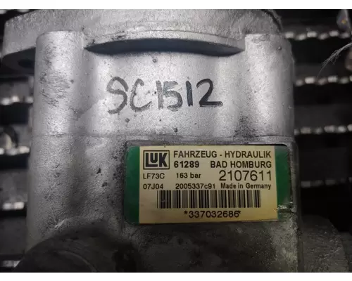 International DT466E Power Steering Pump