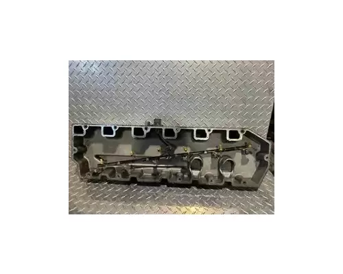 International DT466E Valve Cover