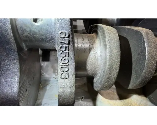 International DT466 Crankshaft