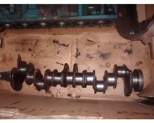 International DT466 Crankshaft