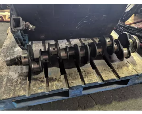 International DT466 Crankshaft