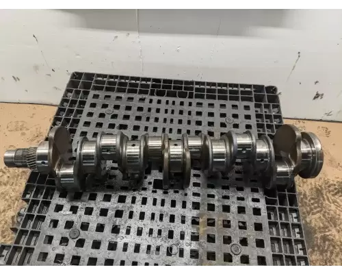 International DT466 Crankshaft