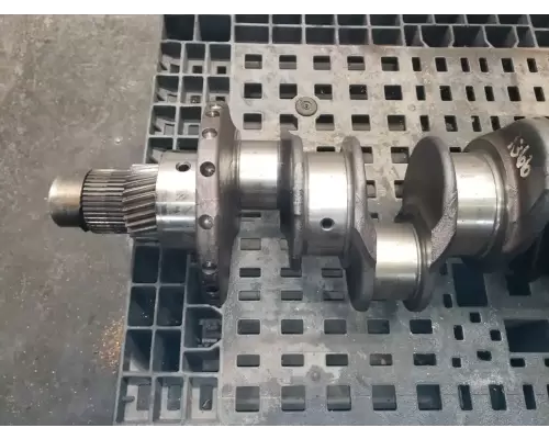 International DT466 Crankshaft