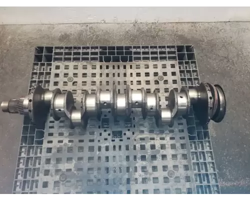 International DT466 Crankshaft